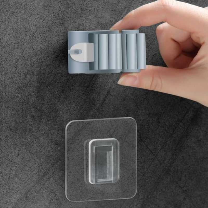Skanto | Wall-Mounted Mop Holder (3 PCS)