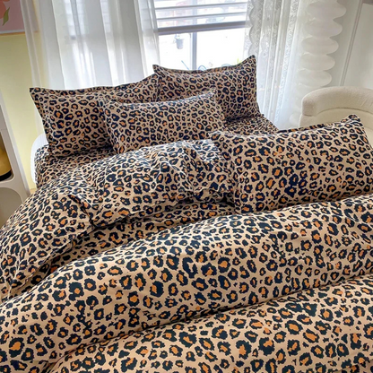 BowLift | Luxury Duvet Cover with Leopard Print