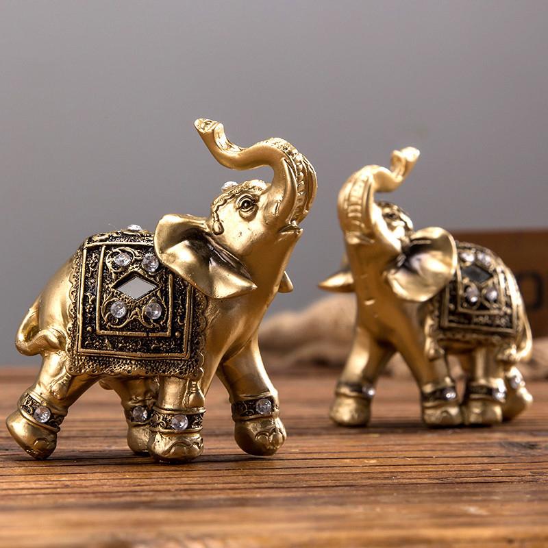 Skanto | Golden Elephant Statue
