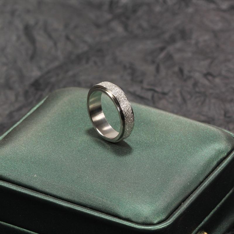 BowLift | Anti-Anxiety Spinner Ring