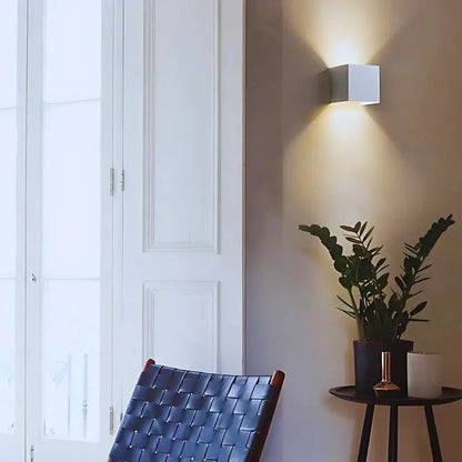 BowLift | Adjustable Wall Light