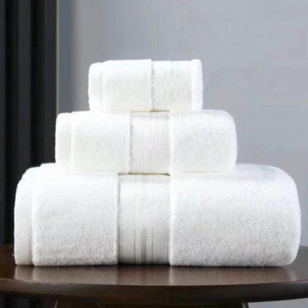 Skanto | LuxeCloud Egyptian Cotton Towel Set for Soft Comfort