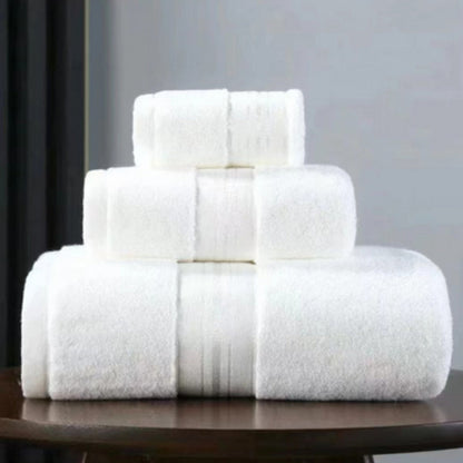 Skanto | LuxeCloud Egyptian Cotton Towel Set for Soft Comfort