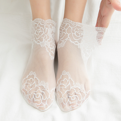BowLift | Non-slip lace socks for women