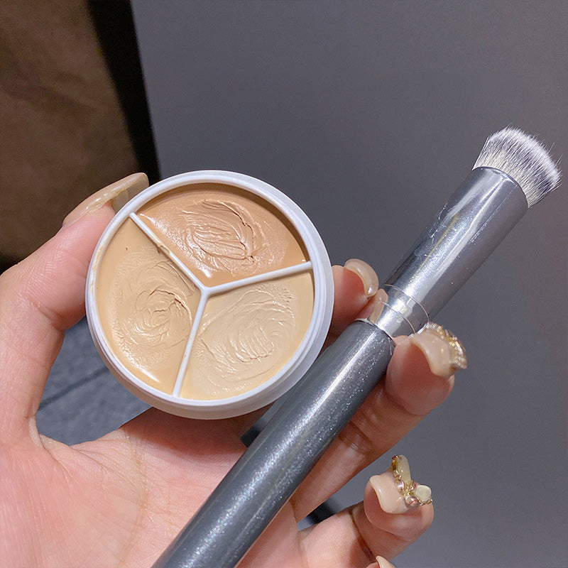 BowLift | Tri-Color Concealer Palette for Acne Spots and Dark Circles