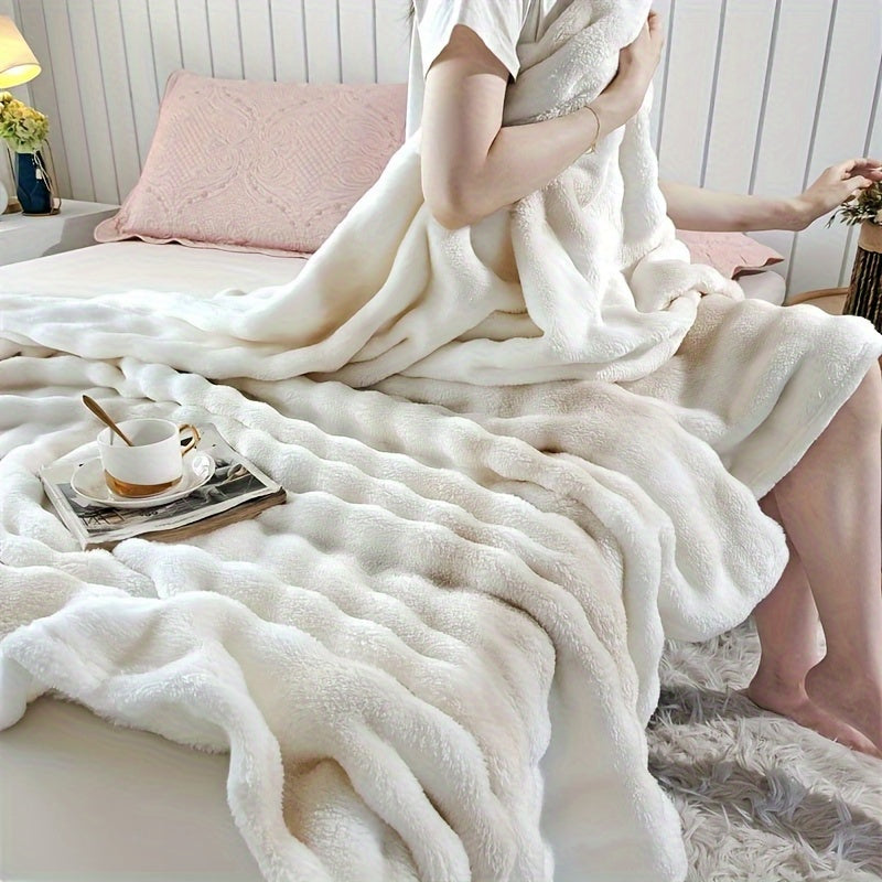 SnuggleFleece – Luxury Soft Blanket for All Seasons Bowlift