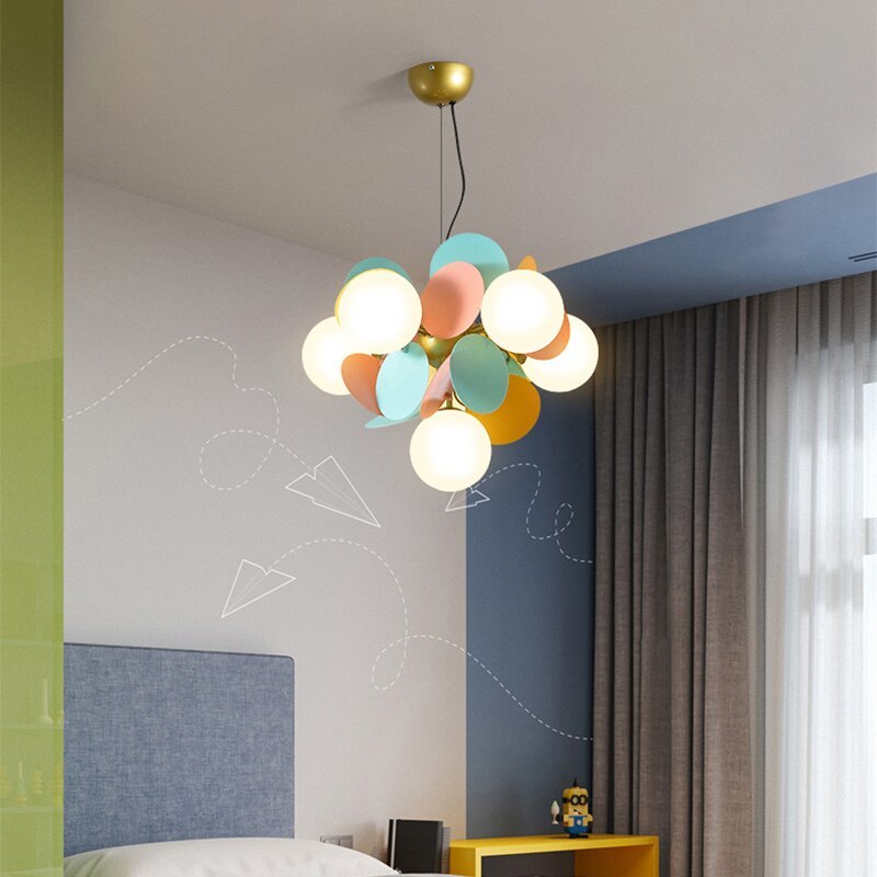 Skanto | ModernBrilliance Lamp - Stylish LED Pendant Light for Any Room