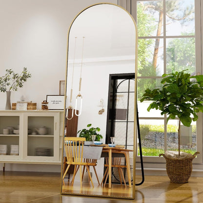 Skanto | Elegant Curved Full-Length Gold Mirror with High-Resolution Aluminum Frame