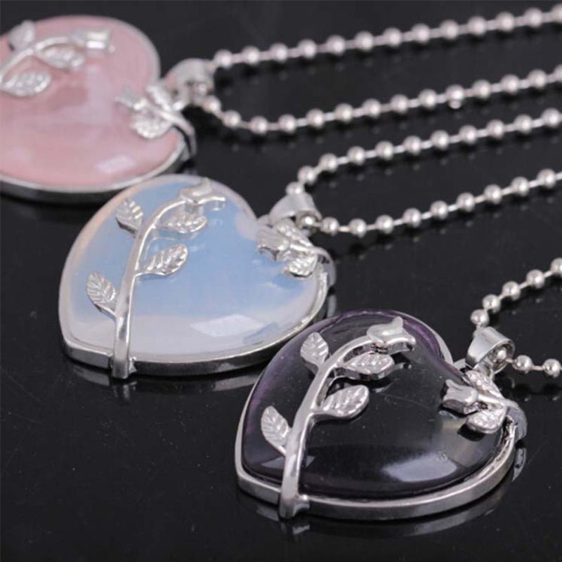 Skanto | Elegant Heart-Shaped Rose Quartz Necklace - Amara