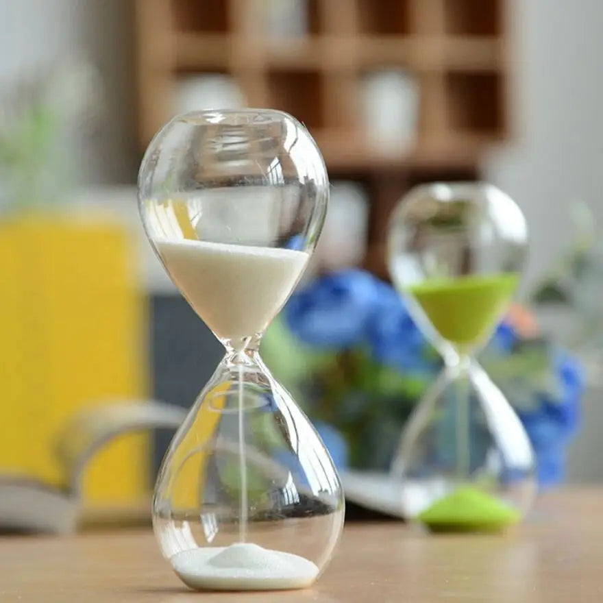 Skanto | Creative Transparent Hourglass Made of Glass