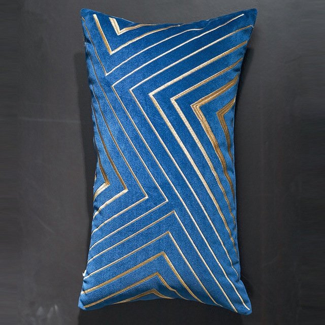 Skanto | Luxurious Geometric Pillow Covers - Elegance for Living Room and Bedroom