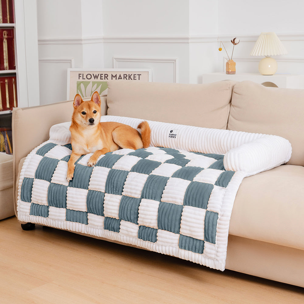 Skanto | Cream Checkered Cozy Dog Mat Furniture Protector Cover