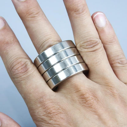 Brehn | Foldable Four-Ring Stainless Fidget Toy