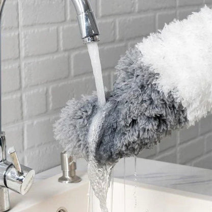 Skanto | Extendable Duster with Extension Pole for Corners and Ceilings