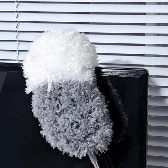 Skanto | Extendable Duster with Extension Pole for Corners and Ceilings
