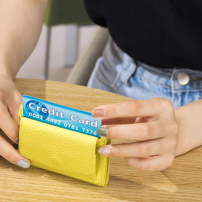 BowLift | RFID wallet made of soft leather