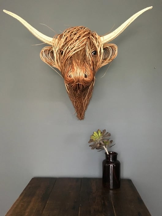 BowLift | Hand-Woven Wall Art Sculpture | Highland Cattle Design | Rustic Handmade Home Decor | 11.8 × 8.6 in