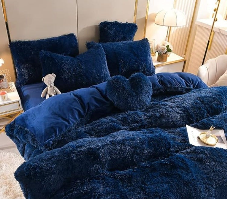 Skanto | Luxury Plush Duvet Cover with Zipper and Corner Ties