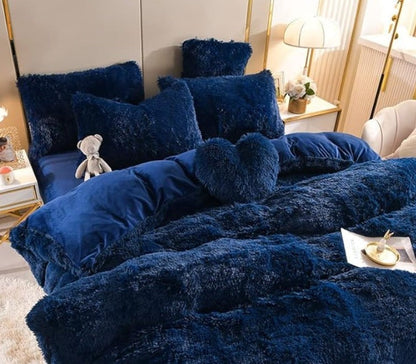 Skanto | Luxury Plush Duvet Cover with Zipper and Corner Ties