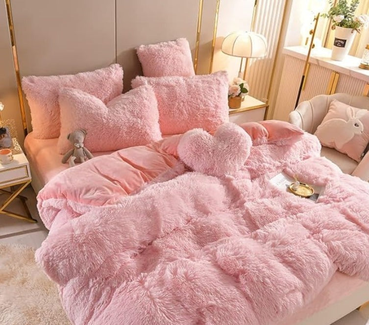 Skanto | Luxury Plush Duvet Cover with Zipper and Corner Ties