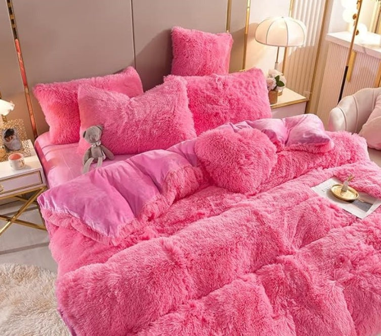 Skanto | Luxury Plush Duvet Cover with Zipper and Corner Ties