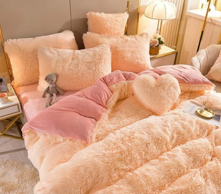 Skanto | Luxury Plush Duvet Cover with Zipper and Corner Ties