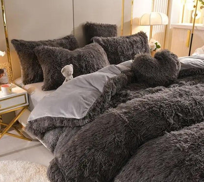 BowLift | Luxury Plush Duvet Cover with Zipper Closure and Corner Straps