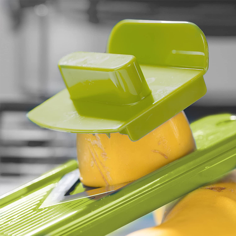 Skanto | 12-in-1 Kitchen Multi-Cutter