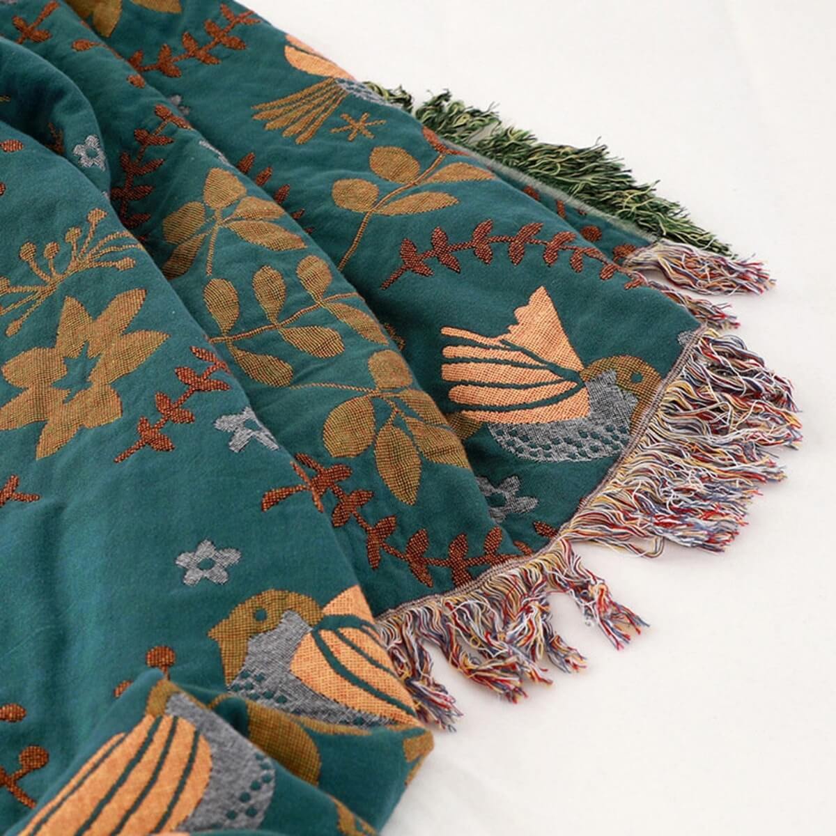 Skanto | Reversible Scandinavian Bird Throw Blanket