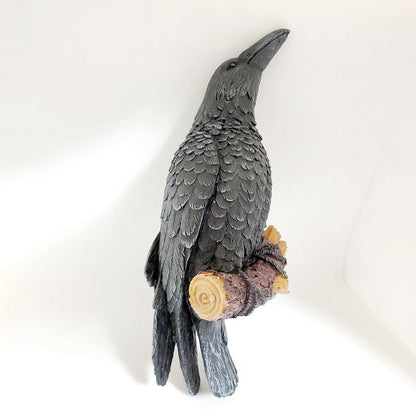 Noctura Realistic Decorative Raven – Atmospheric Decoration for Home & Garden Bowlift