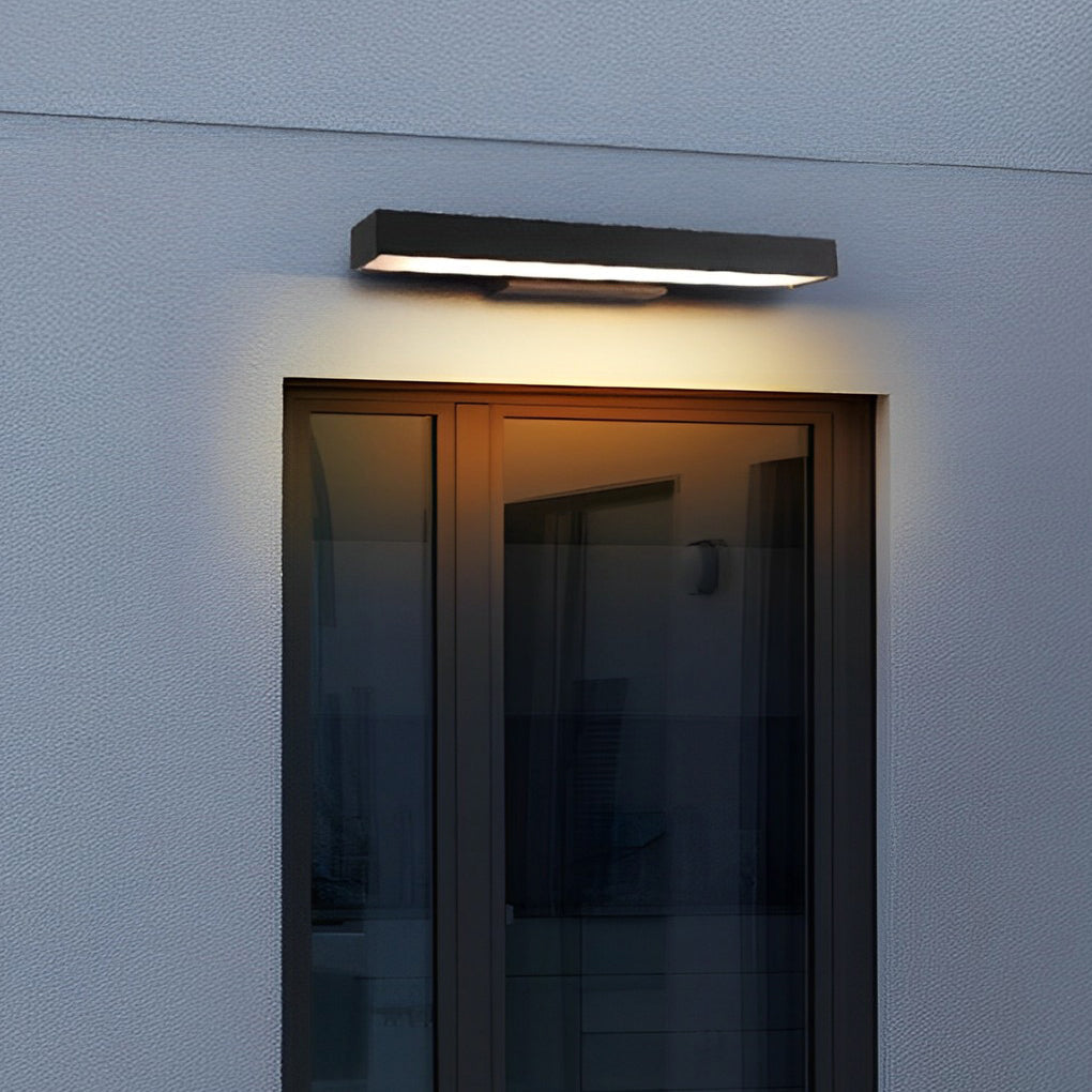 BowLift | Modern LED Wall Lamp with Motion Sensor and Black Housing