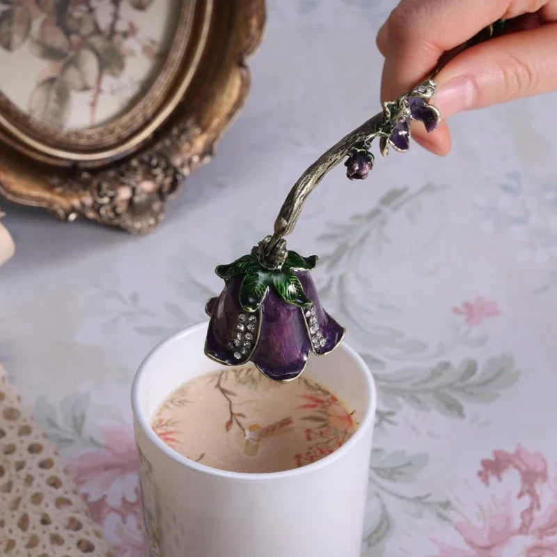BowLift | Velisse Candle Snuffer