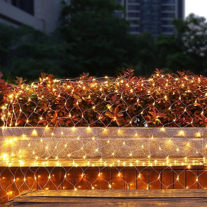 Solar fishing net illuminator