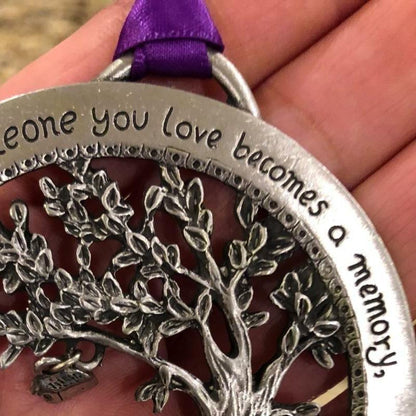 "When someone you love becomes a memory" - Solemn Christmas remembrance | Bowlift