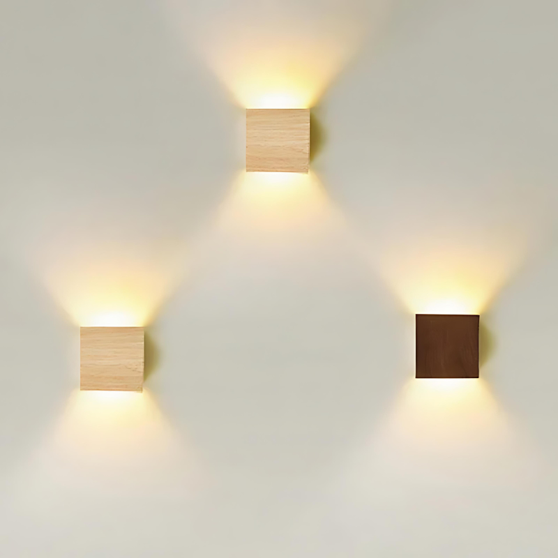 Skanto | NordiLume | Scandinavian Square Wood Wall Lamp