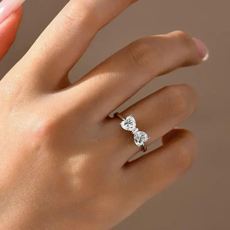 BowLift | S925 Moissanite Feminine Bow Ring