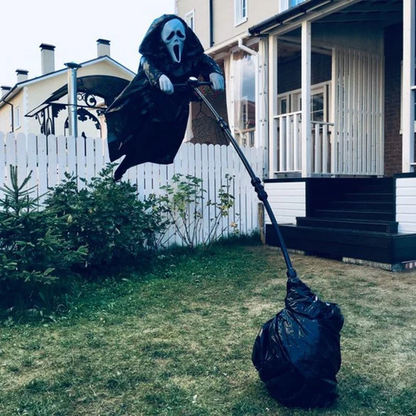 Screamer - incl. stick and costume!
