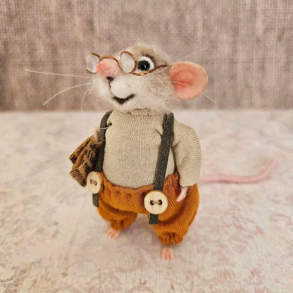 Skanto | Handmade Felt Mouse Decoration | Sustainable and Cozy | 7,6 cm