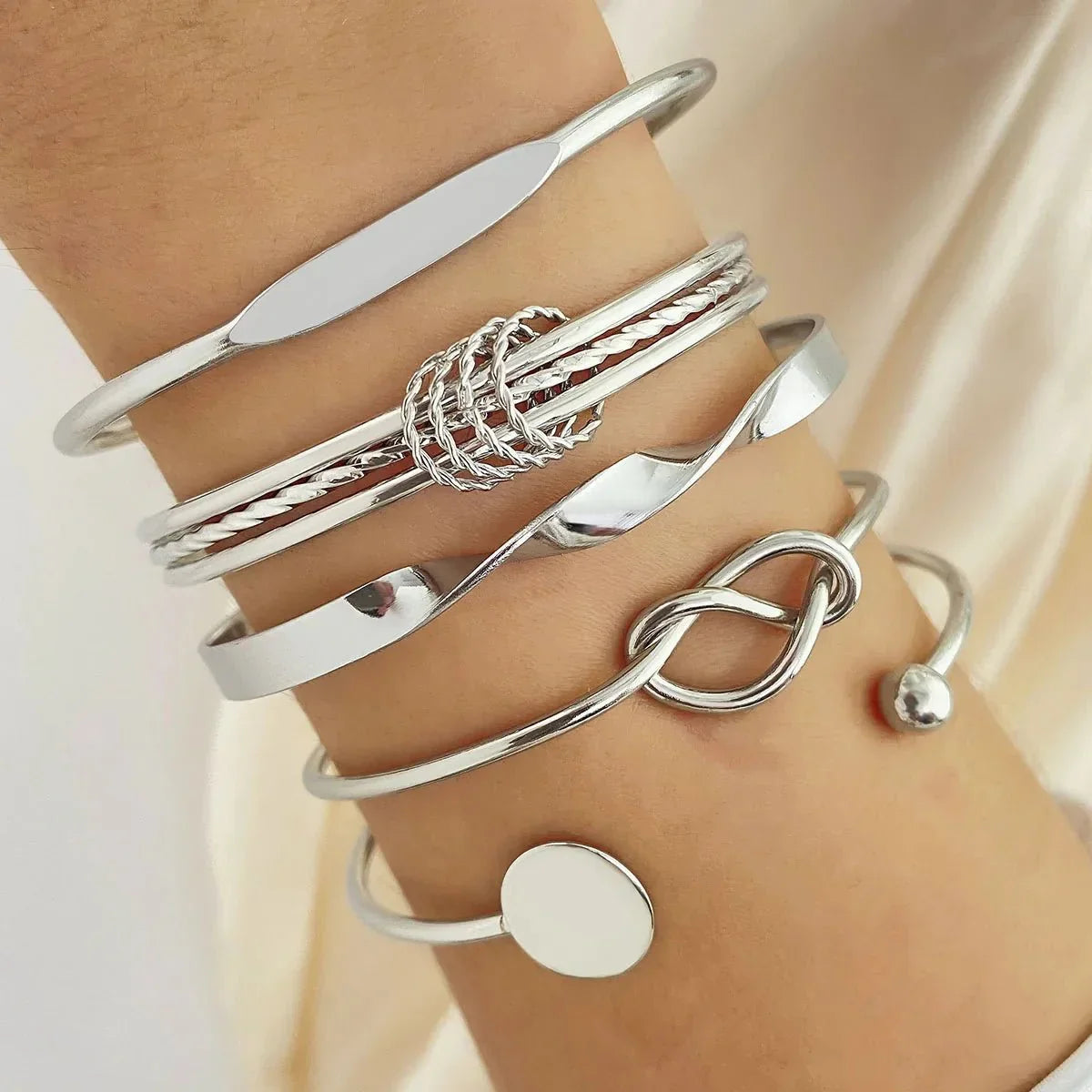 BowLift | 5pcs Twist Bangle Bracelet Stack