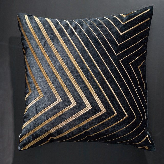 Skanto | Luxurious Geometric Pillow Covers - Elegance for Living Room and Bedroom