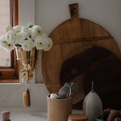 Frendorf | Vessona– Elegant opal wall vase for stylish home decoration