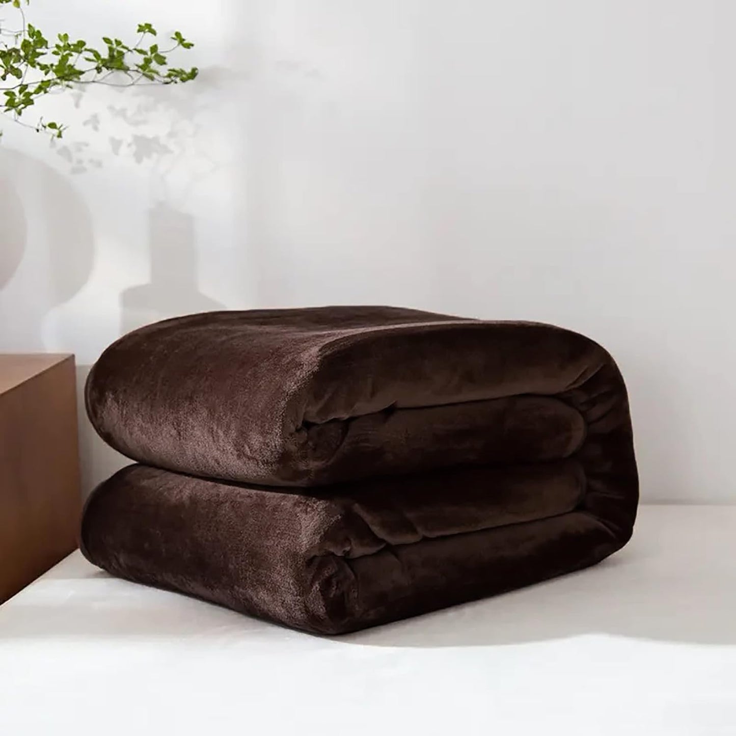 Fleece Large Sofa Throw Light Weight Faux Fur Blanket Bowlift