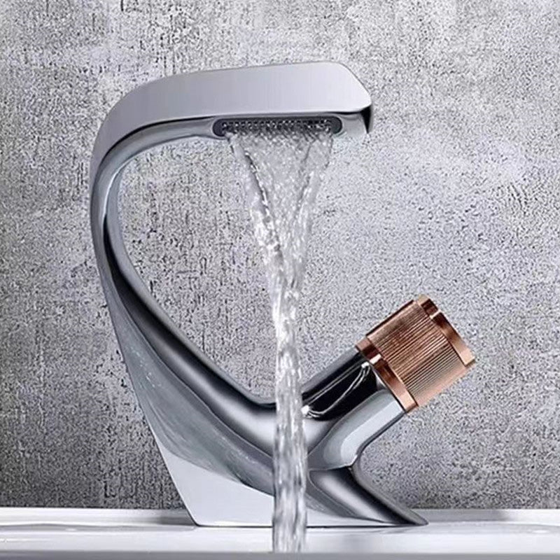 BowLift | Modern Center Connection Faucets Single Lever Faucets with Waterfall Spout