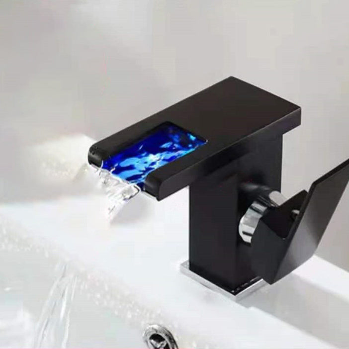 Widely Used Single-handle 1-hole Bathroom Lavatory Faucet with LED Lighting