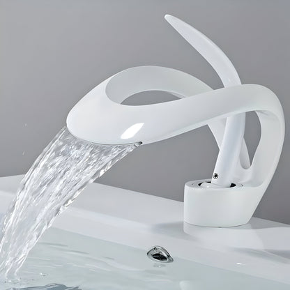 Skanto | AquaGleam – Minimalist Bathroom Faucet