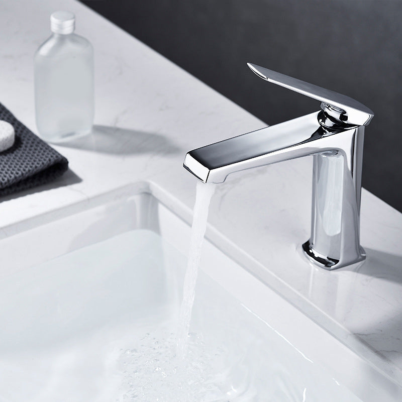 BowLift | Modern centerset bathroom faucet Solid color copper faucet for the bathroom