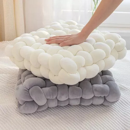 BowLift | Knot Pillow
