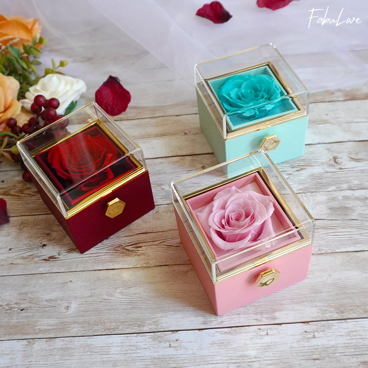 Skanto | [Ideal Gift] Eternal Rose Box - With Engraved Necklace & Artificial Rose