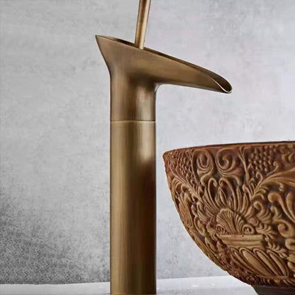 BowLift | Round Single Handle Faucet Country Style Sink Mixer