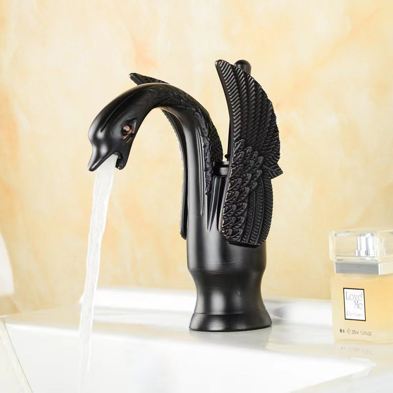 Solid brass bathroom basin faucet, hot and cold single lever